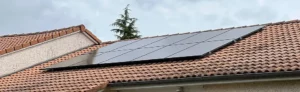 Pose de panneaux solaires sur toiture à Angoulême